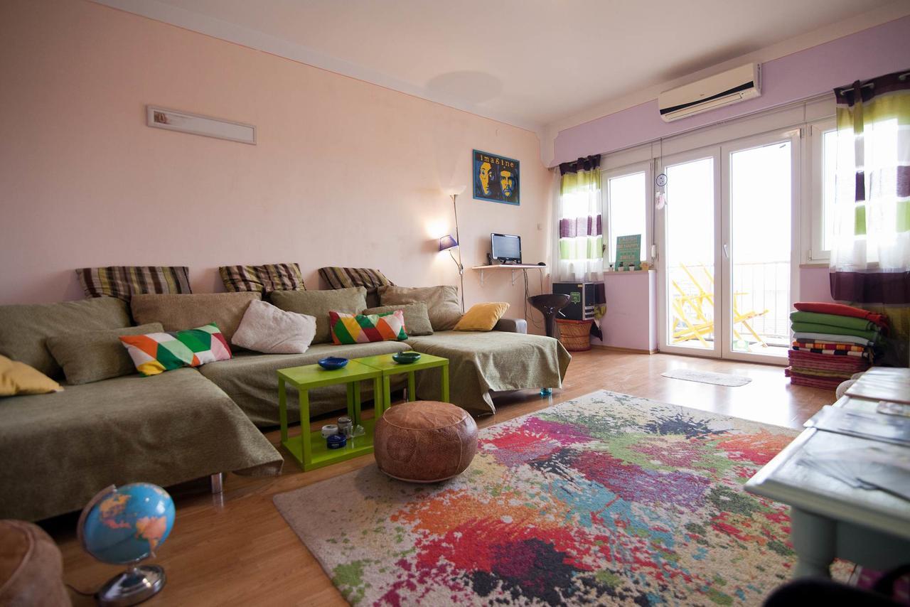 Backpackers Fairytale Hostel Split Exterior photo